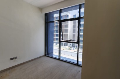 3 Bedroom Apartment for sale in Azizi riviera 16