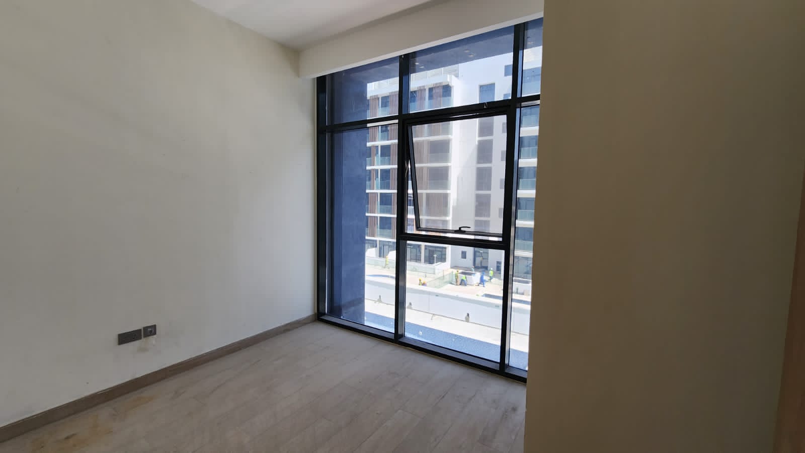 3 Bedroom Apartment for sale in Azizi riviera 16