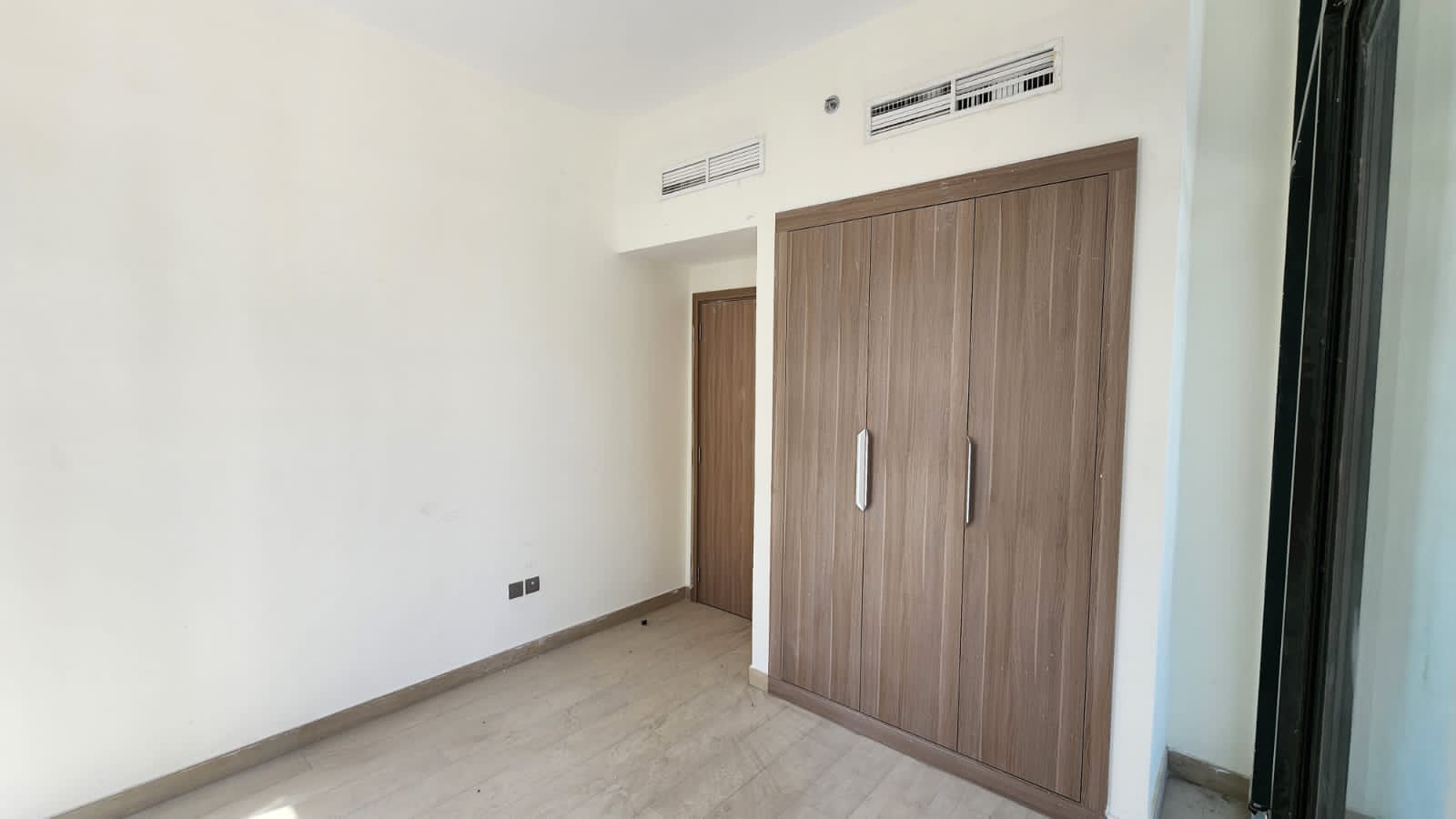 3 Bedroom Apartment for sale in Azizi riviera 16