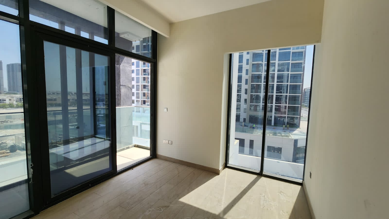 3 Bedroom Apartment for sale in Azizi riviera 16