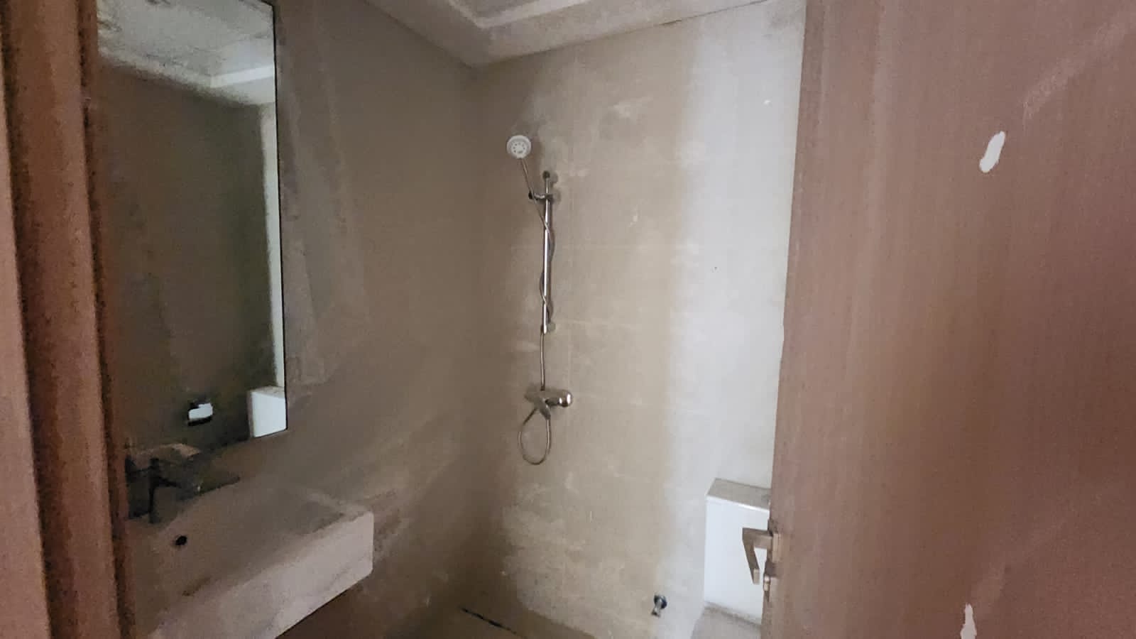 3 Bedroom Apartment for sale in Azizi riviera 16