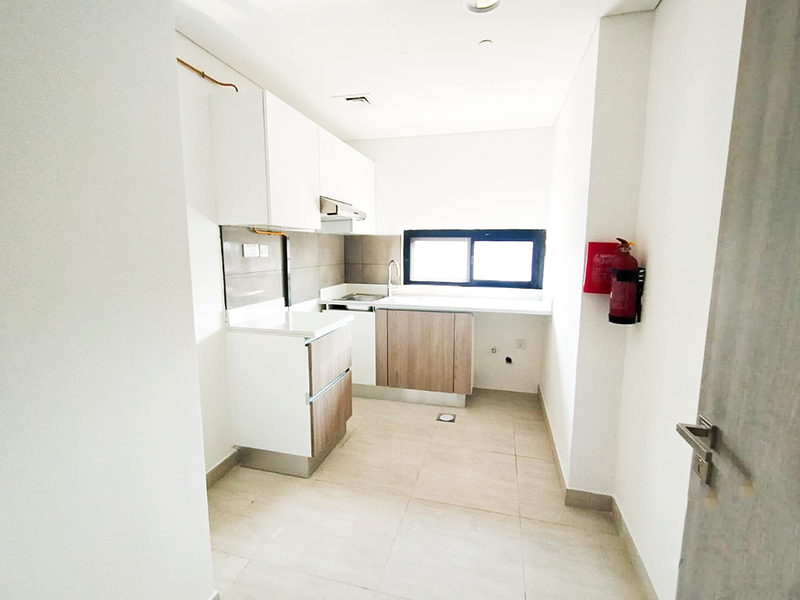 1 BR La Perla Blanca JVC